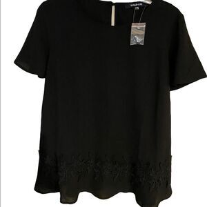 NWT Sugar+Lips Woman’s Flowy Blouse